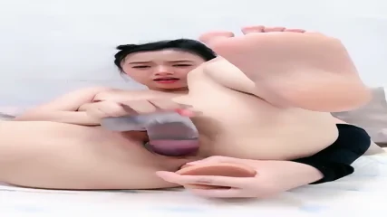 ãèç¶è¹ãæåå¾¡å§! é»ä¸ç¾è¶³åéå·èªæ°çèå·æ°´! 2