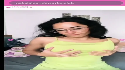 Indian Tharki Insta Influencer Kajal Pandey Paid App Sexy Teasing, Touching Her Big Ass, Big Boobs, Pissy, Showing Her Tongue 100+ Pics Videos Call - Vidéo premium HD - Amateur | Jeux de Rue