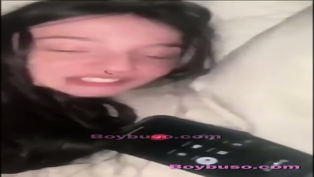 binibembang habang kacall si bf arayku! - Video Porno Gratuite HD | Jeux de Rue