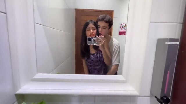 Real Brother Sister Home Toilet Sex Mms - Video Tendance HD | Jeux de Rue